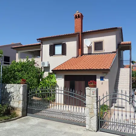 Apartmani Lili Mali Losinj Exterior photo