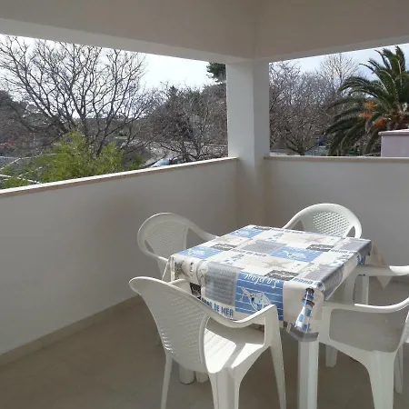 Apartmani Lili Mali Losinj Exterior photo